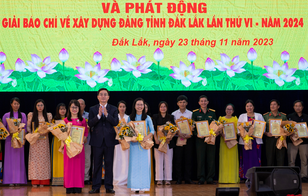 06_-_trao_giai_nhat_20231123112652