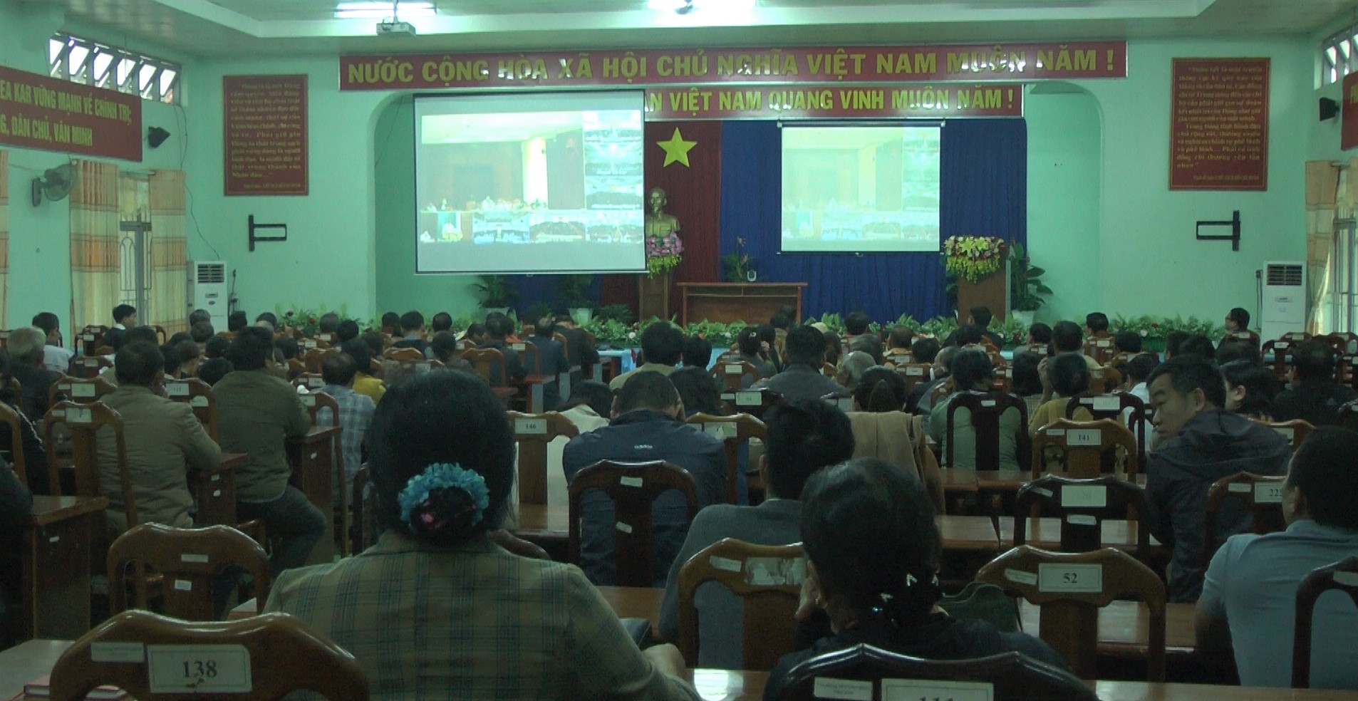 00261.00_00_01_13.Still007