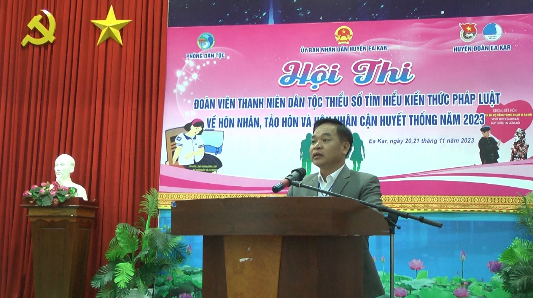 00423.MTS.00_00_11_18.Still001