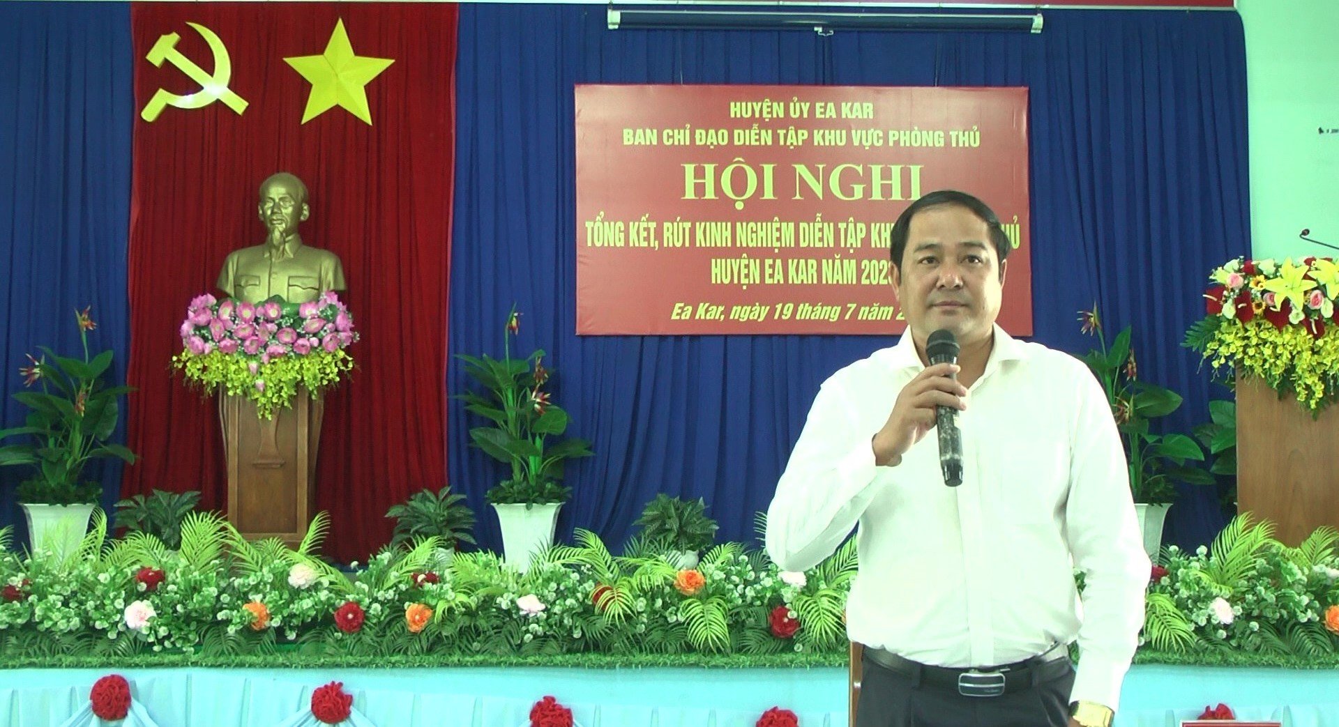 ecb702b7dcff0fa156ee3