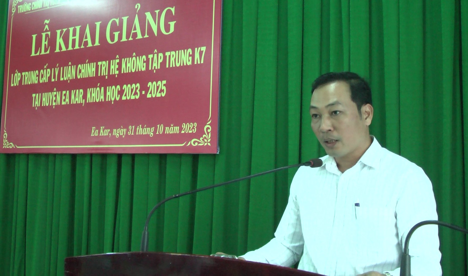 vlcsnap-2023-10-31-20h21m42s349