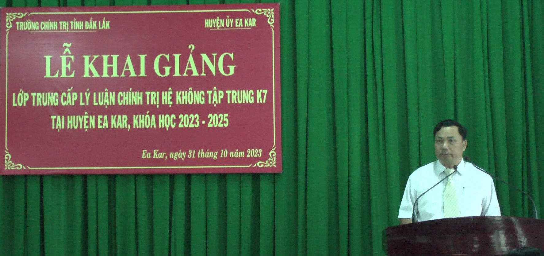 vlcsnap-2023-10-31-20h31m05s428