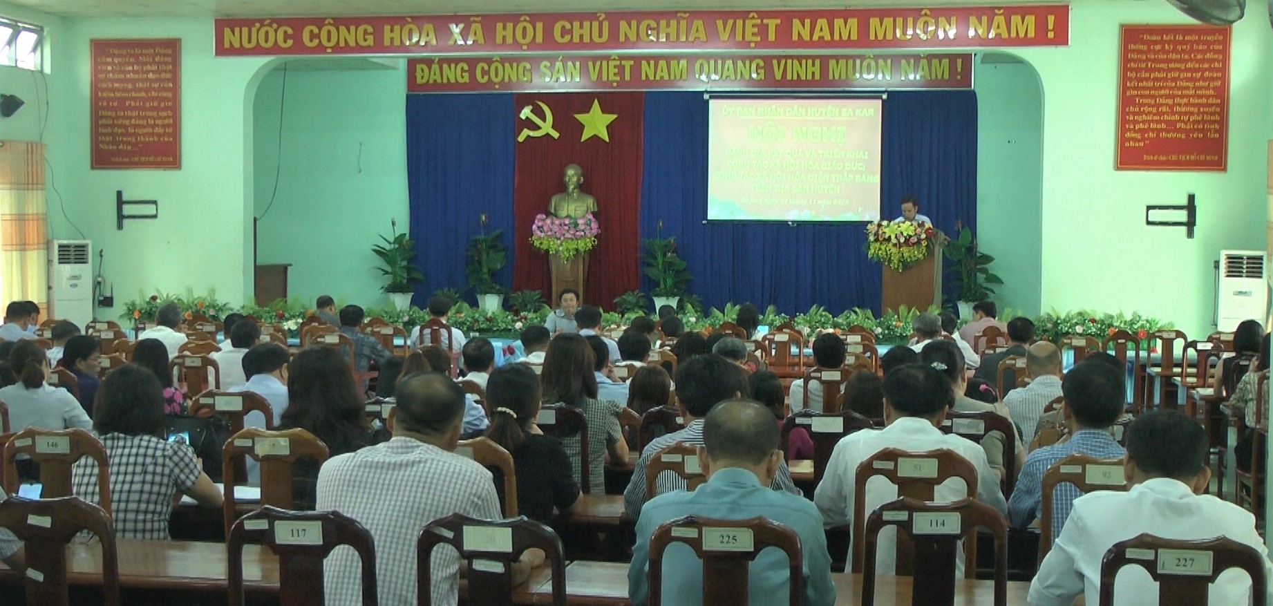 00164.00_10_40_22.Still008