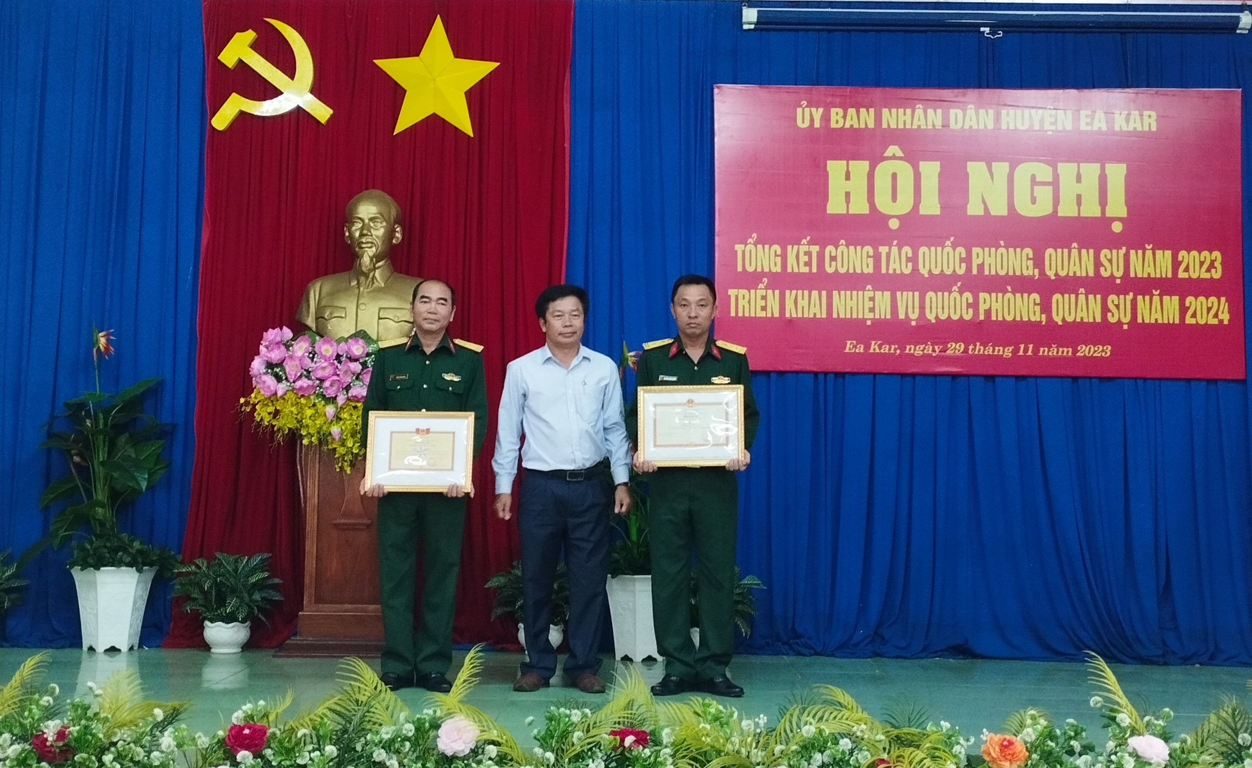 Huyện Ea Kar tổng kết công tác quốc phòng, quân sự năm 2023