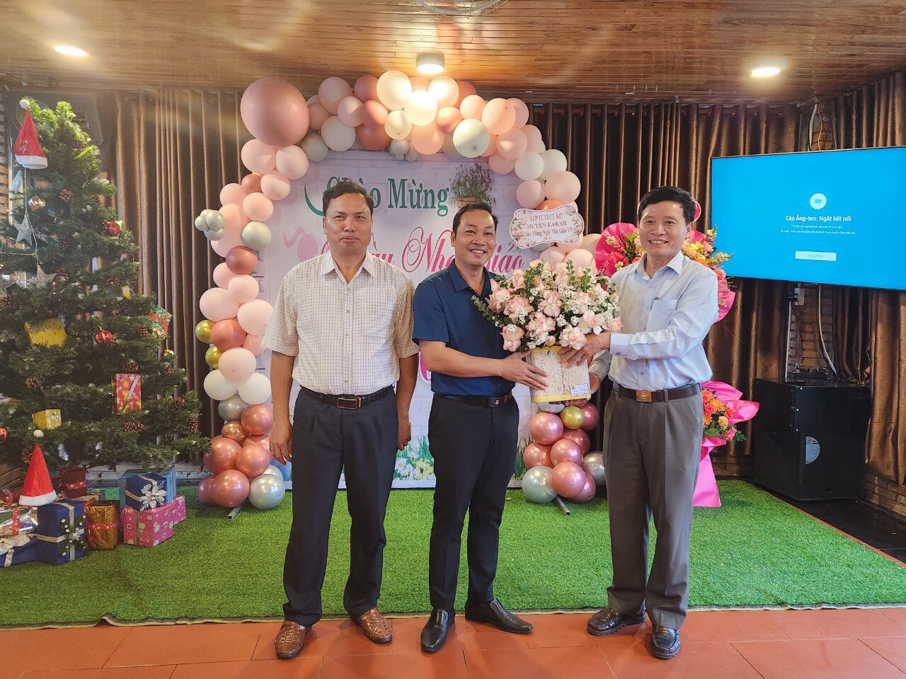 z4898699146134_d7f0888caedef1b07a8fcd156c6a8747