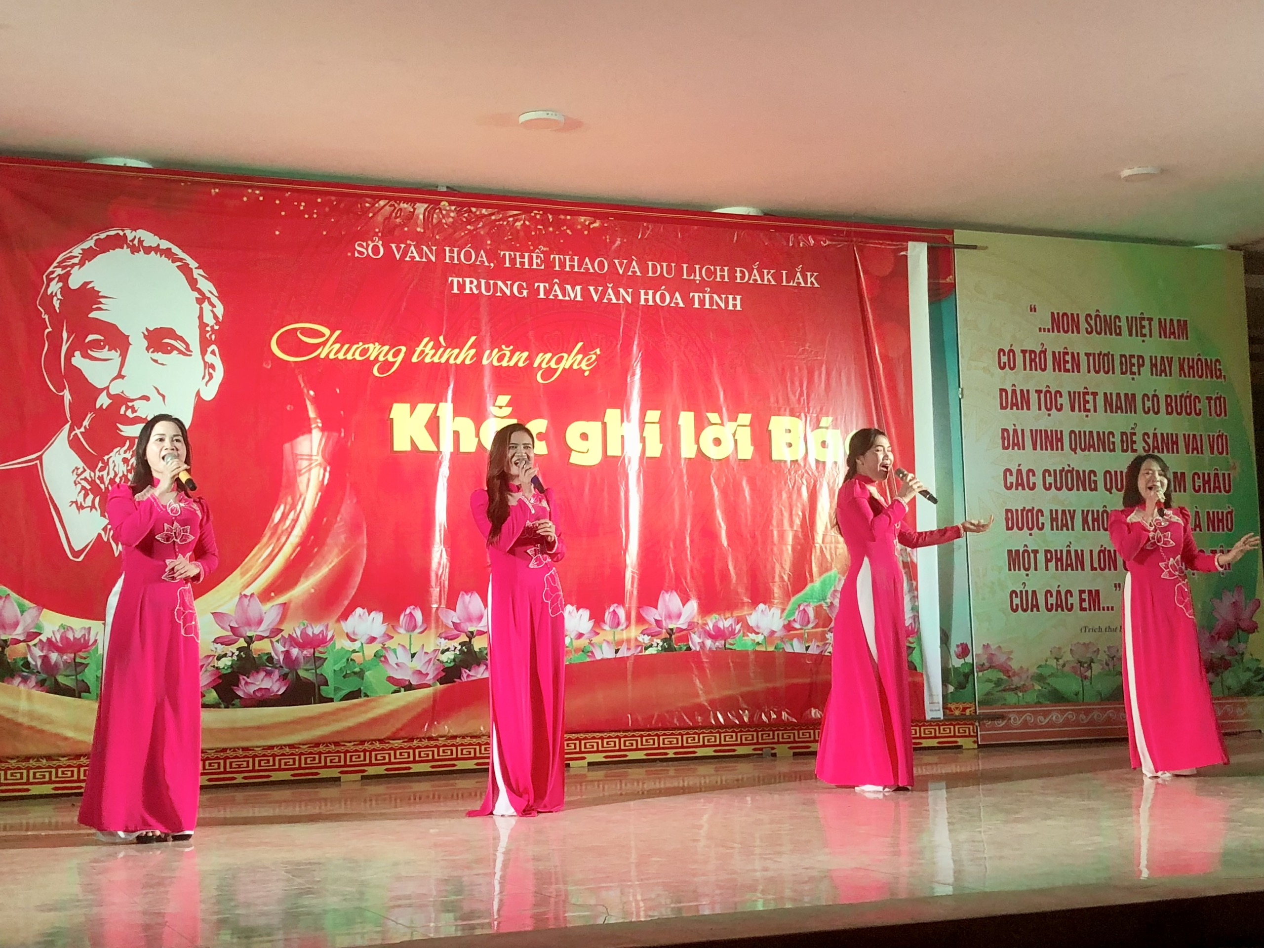 z4916782521443_452413dd5684bbf3ce2dd77b2aaeb80b