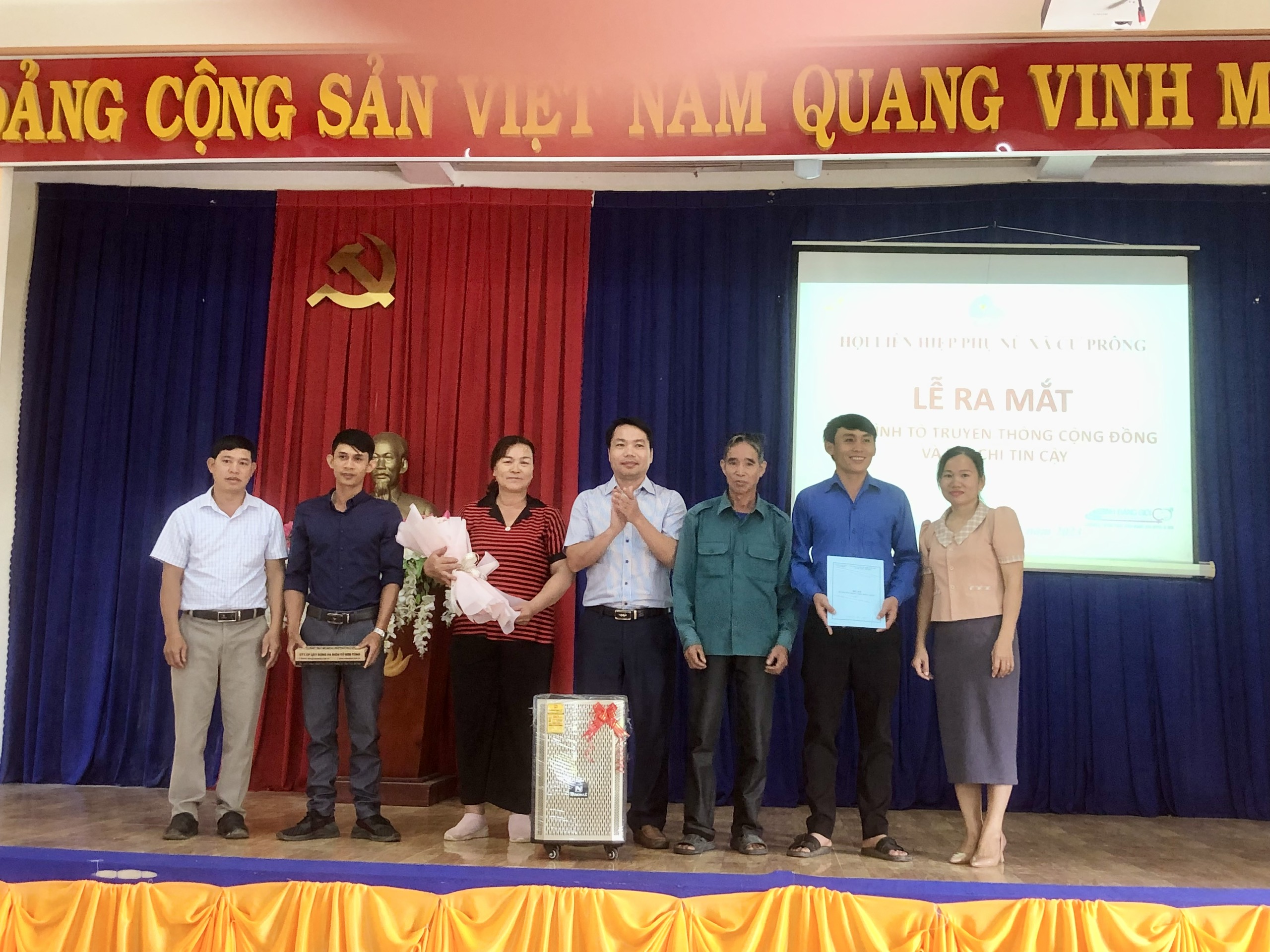 z4916854186517_5b269708121f484e4287af710109db6f