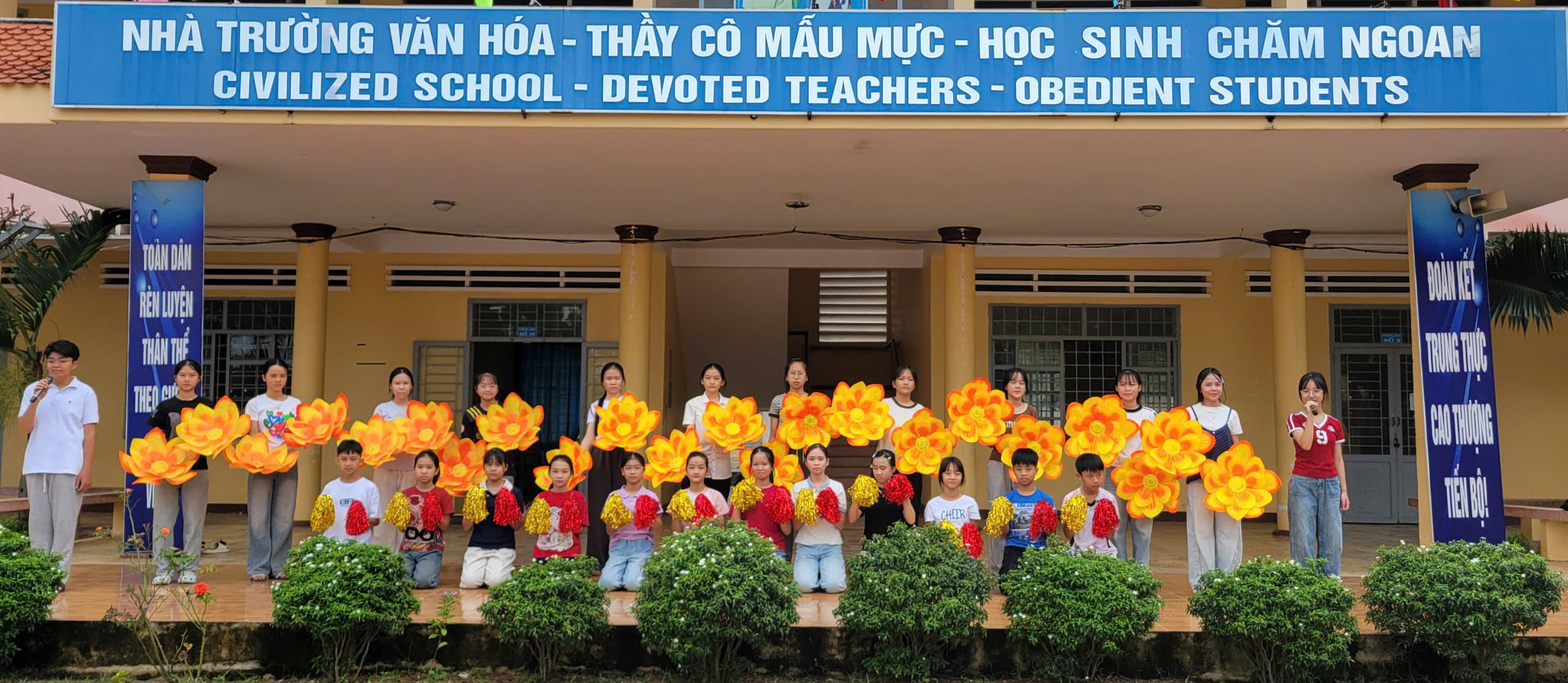 Trường TH & THCS Phan Chu Trinh: Nô nức ngày tựu trường, sẵn sàng cho năm học mới 2026 – 2027