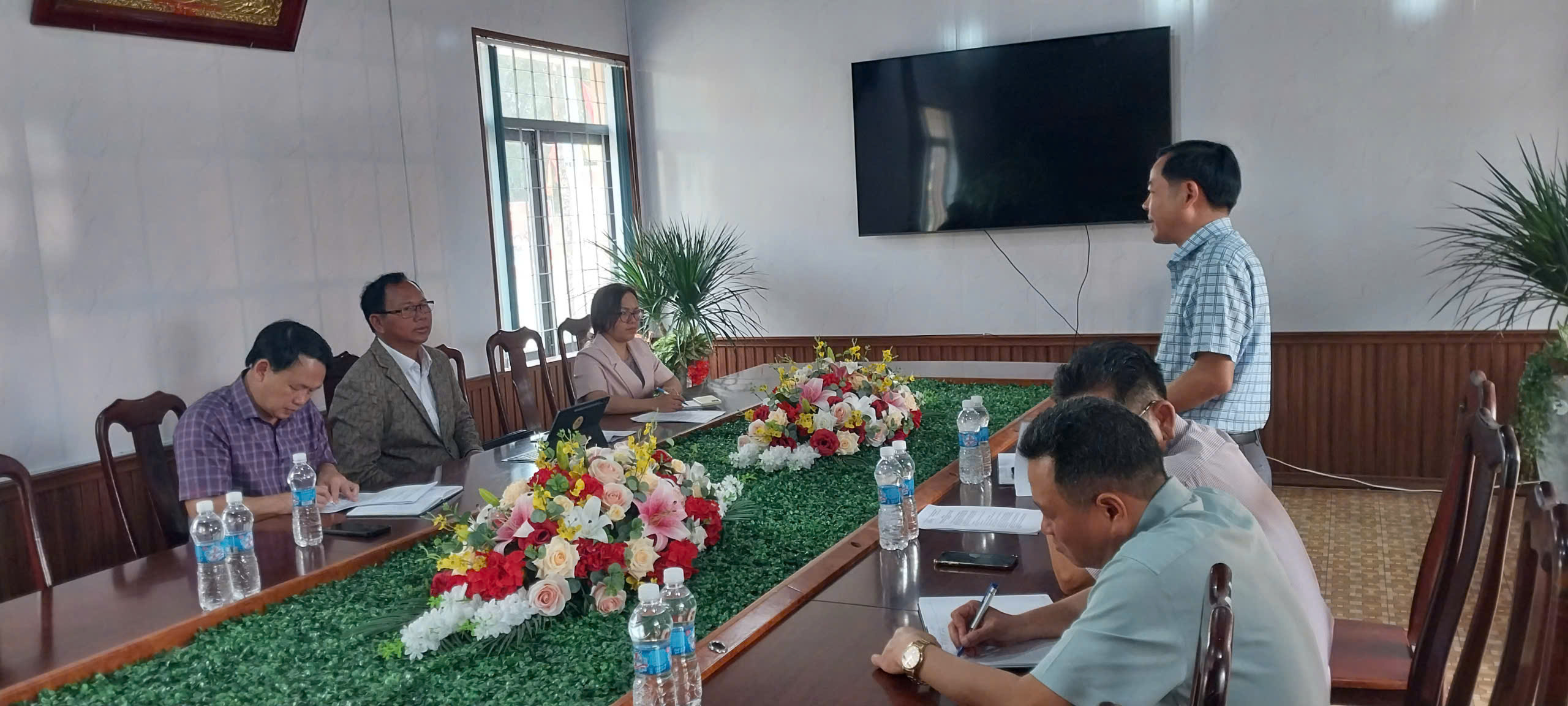 ĐOÀN CÔNG TÁC BAN BẦU CỬ SỐ 10 KIỂM TRA CÔNG TÁC CHUẨN BỊ BẦU CỬ ĐẠI BIỂU QUỐC HỘI KHÓA XVI VÀ ĐẠI BIỂU HỘI ĐỒNG NHÂN  CÁC CẤP, NHIỆM KỲ 2026 – 2031 TẠI ĐỊA BÀN XÃ EA PĂL