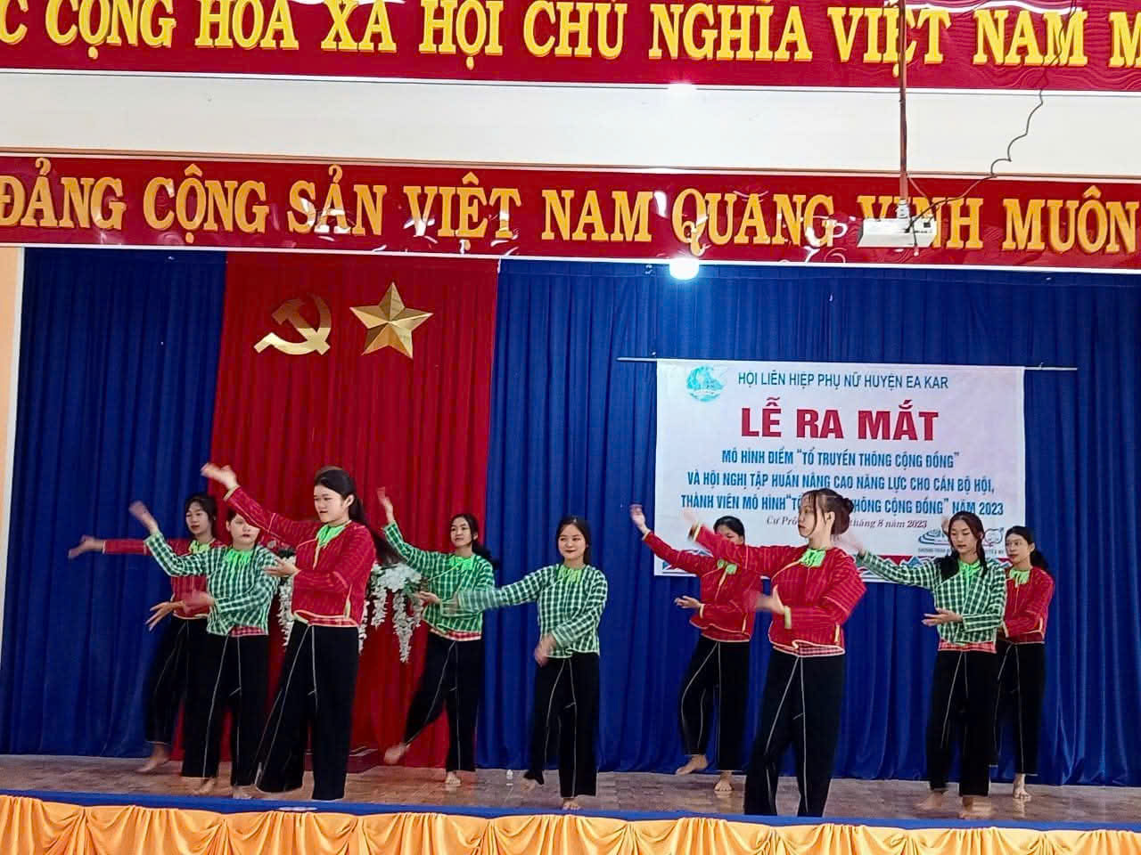 THÔN 16 GIỮ GÌN VÀ PHÁT HUY BẢN SẮC VĂN HÓA DÂN TỘC NÙNG PHẢN SLÌNH (LẠNG SƠN)