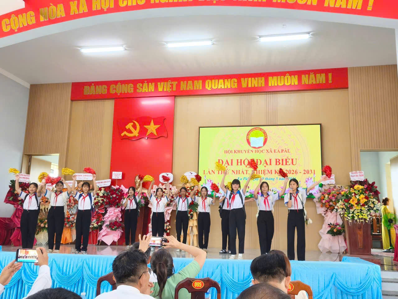 khuyenhocxa