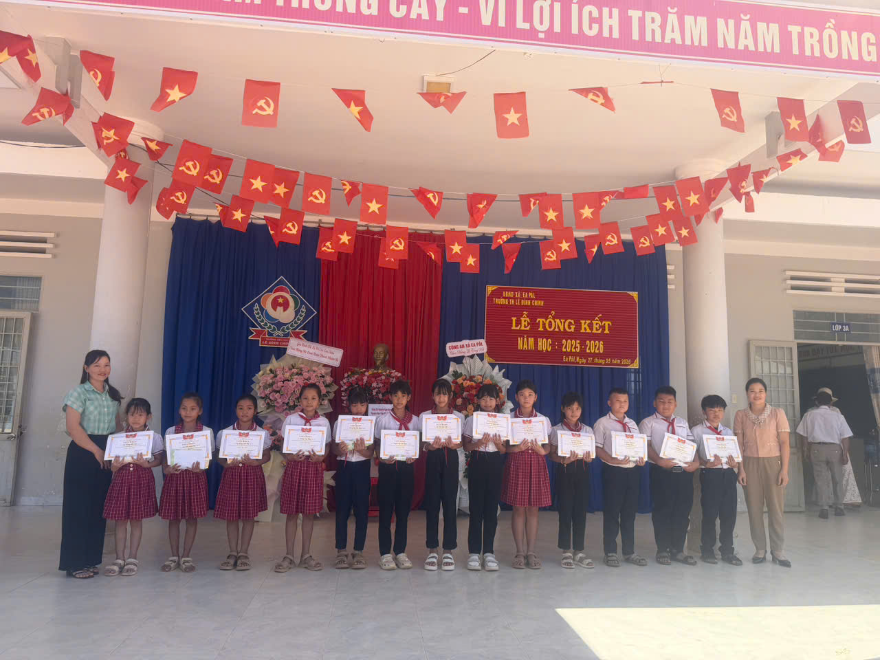 ledinhchinh4