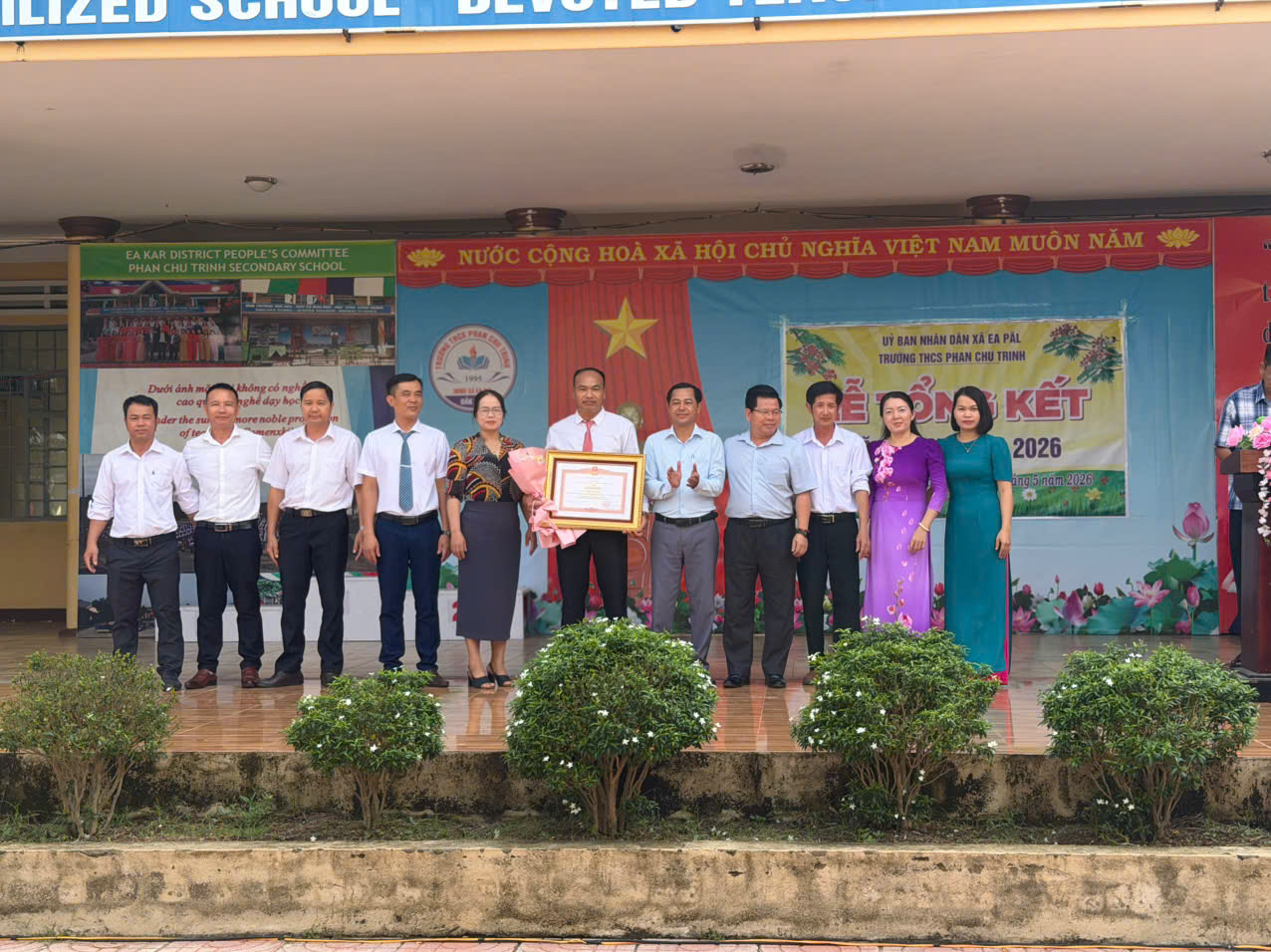 TRƯỜNG THCS PHAN CHU TRINH TỔ CHỨC LỄ TỔNG KẾT NĂM HỌC 2025 - 2026
