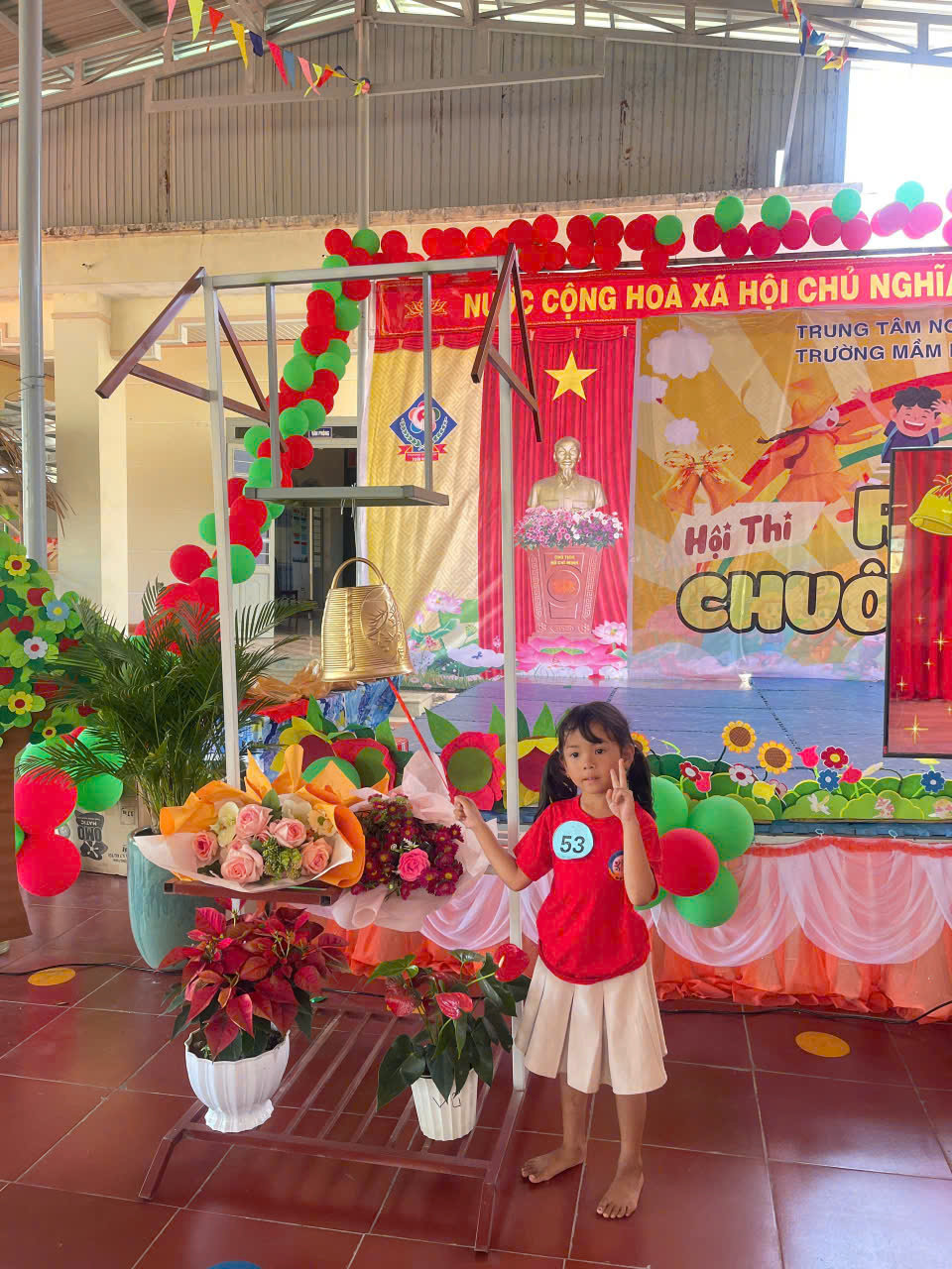 tuoihong6