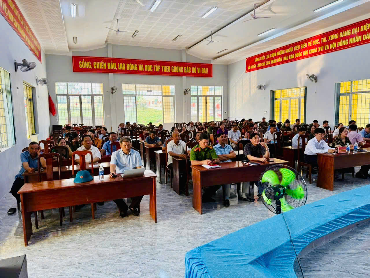 ĐẢNG ỦY XÃ EA PĂL TỔ CHỨC ĐIỂM CẦU THAM DỰ CHƯƠNG TRÌNH PHÁT ĐỘNG PHONG TRÀO “BÌNH DÂN HỌC VỤ SỐ” VÀ CUỘC THI TRỰC TUYẾN TÌM HIỂU KHOA HỌC, CÔNG NGHỆ, ĐỔI MỚI SÁNG TẠO, CHUYỂN ĐỔI SỐ NĂM 2026