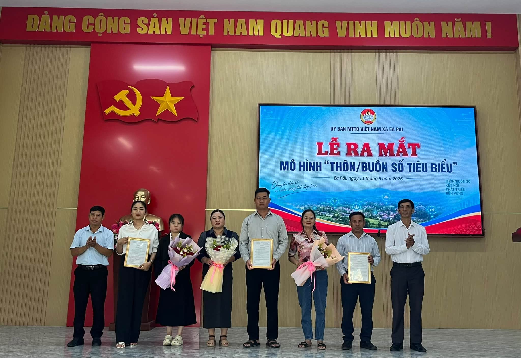 trao-giay-quyet-dinh