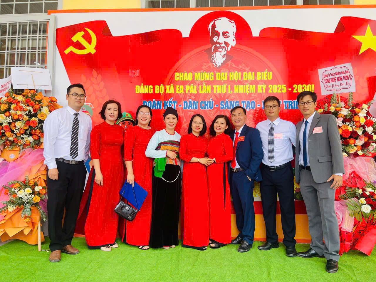 VĂN PHÒNG ĐẢNG UỶ XÃ EA PĂL - ĐƠN VỊ DẪN ĐẦU TRONG PHONG TRÀO THI ĐUA TRÊN ĐỊA BÀN XÃ TRONG NĂM 2025