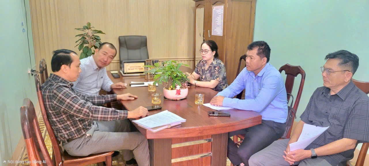 TỔ ĐỊA BÀN SỐ 10 - TỈNH UỶ ĐẮK LẮK KIỂM TRA CÔNG TÁC CHUẨN BỊ BẦU CỬ ĐẠI BIỂU QUỐC HỘI KHÓA XVI VÀ ĐẠI BIỂU HĐND CÁC CẤP, NHIỆM KỲ 2026 – 2031 TẠI ĐỊA BÀN XÃ EA PĂL