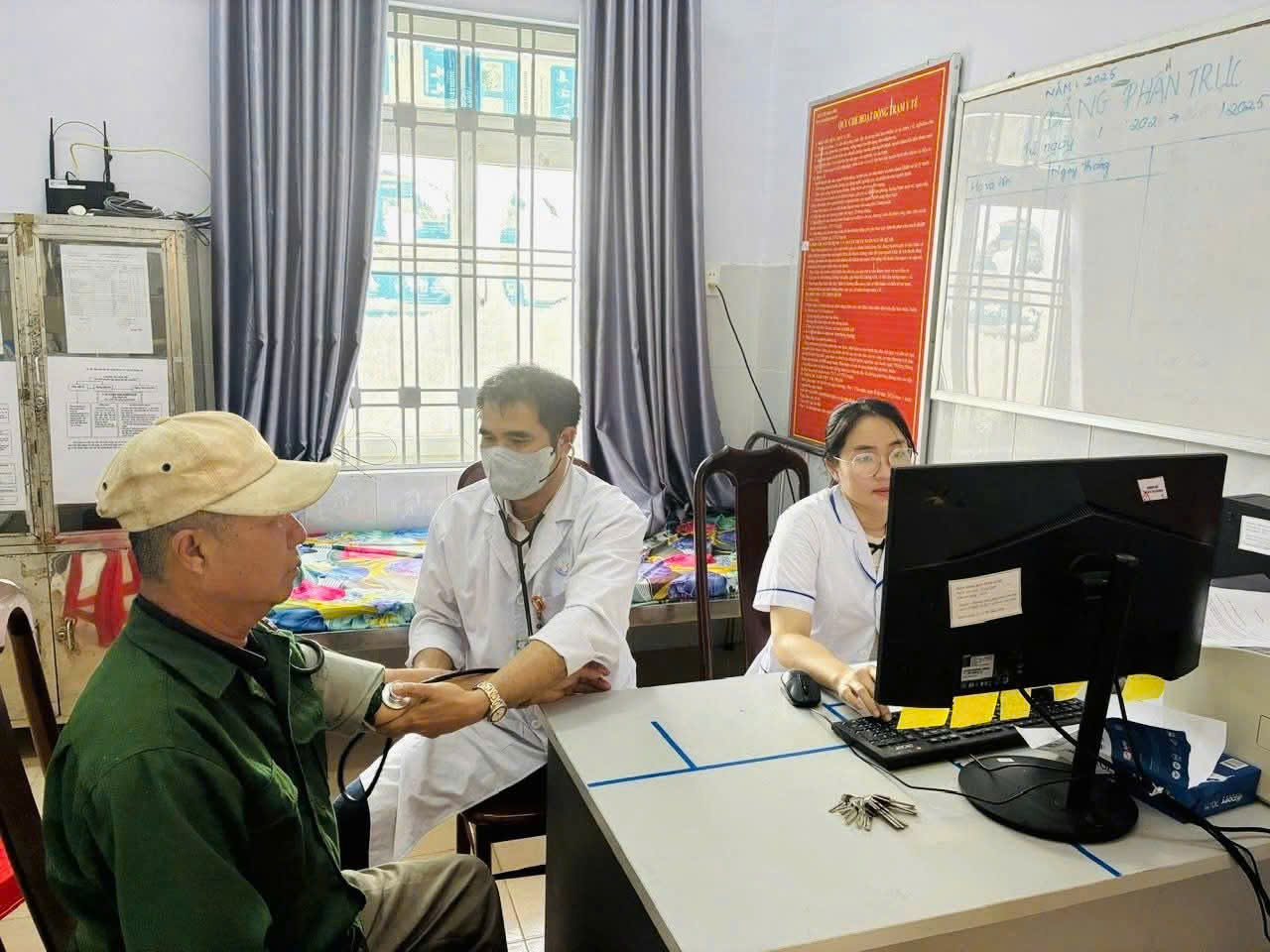 TRẠM Y TẾ XÃ EA PĂL HOẠT ĐỘNG THEO MÔ HÌNH MỚI